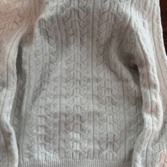 CableKnit and Pearl Sweater - Picture 7 of 7